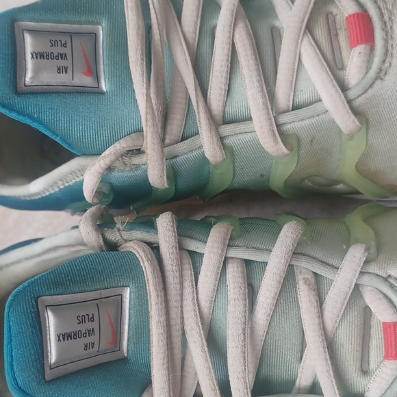 Nike Vapormax - Picture 2 of 8